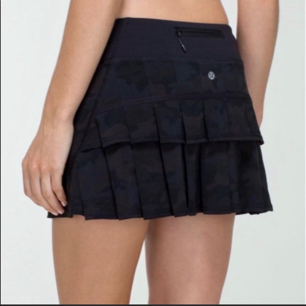 Lululemon skirt - Picture 2 of 4